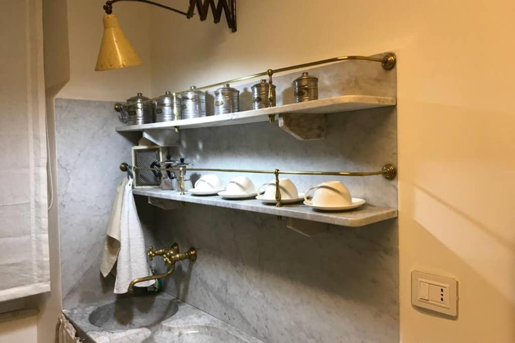 Apartament Casa Retro. Historic Center - La Spezia Zewnętrze zdjęcie