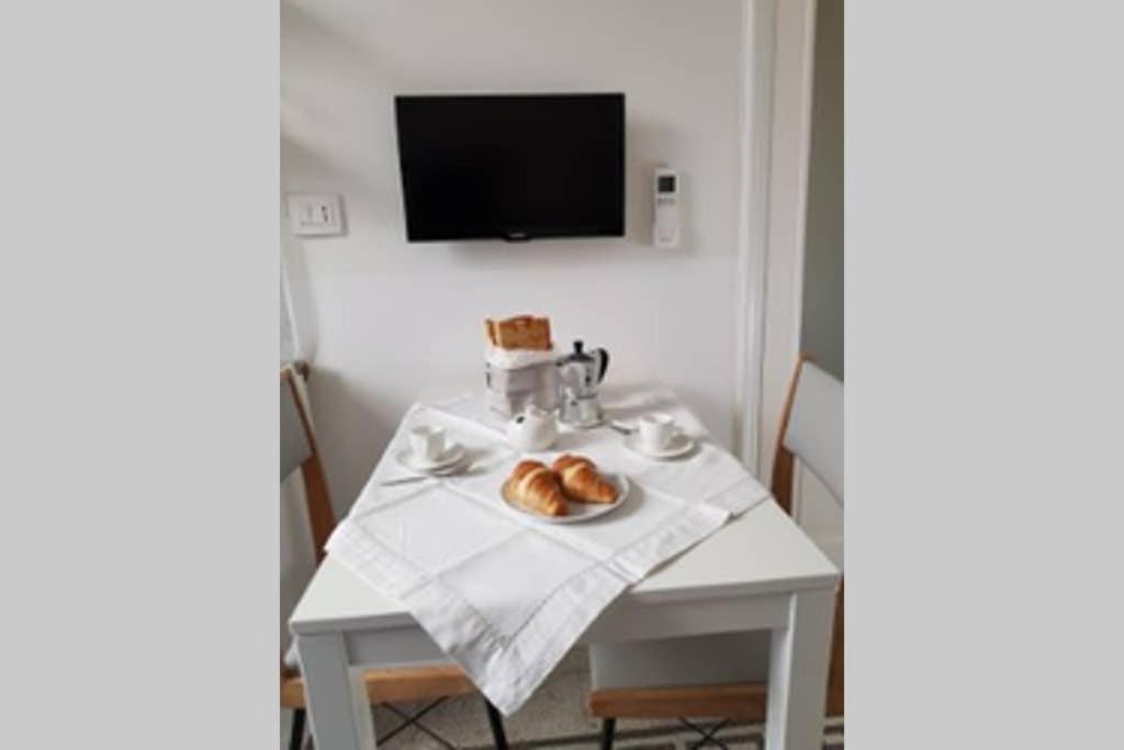 Apartament Casa Retro. Historic Center - La Spezia Zewnętrze zdjęcie